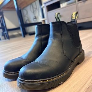 Dr marten Chelsea boot